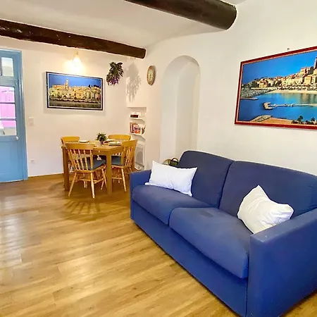 In The Centre Of Appartement